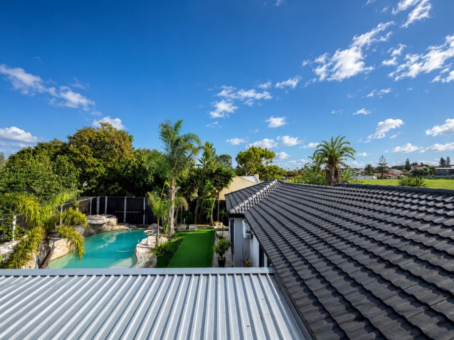 4 Bedroom Property for Sale in Flamingo Vlei Western Cape